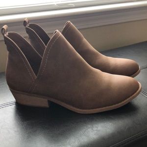 Universal Thread Ankle Boots